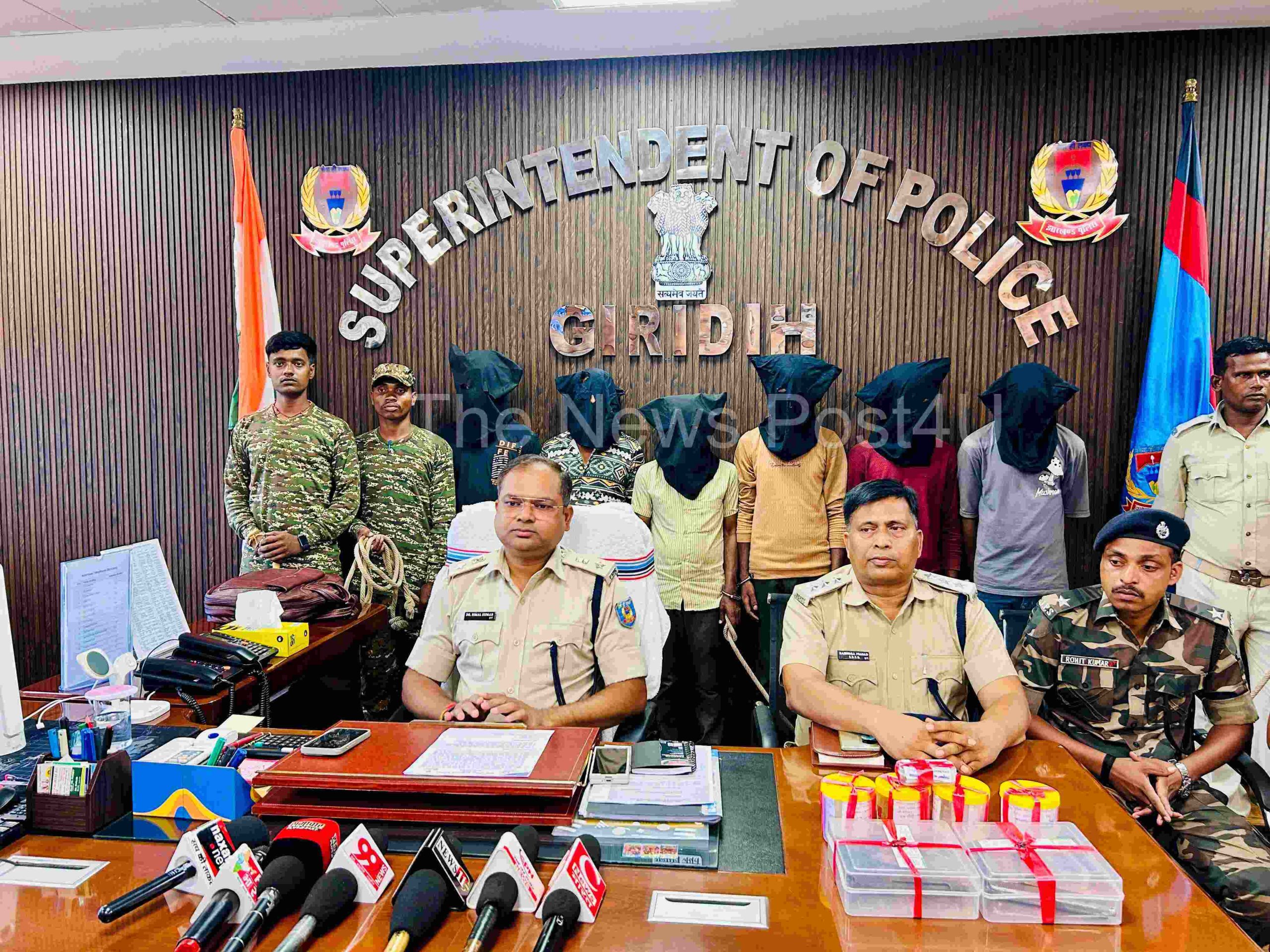 गिरिडीह : ज्वेलर्स लूटकांड का पुलिस ने किया खुलासा, छह अपराधी गिरफ्तार, हथियार और जेवरात बरामद