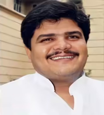 सबूत के अभाव में पूर्व विधायक संजीव सिंह सहित सभी आरोपी बरी